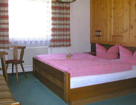 Berghaus Maria Bed & Breakfast Петной ам Арлберг Екстериор снимка