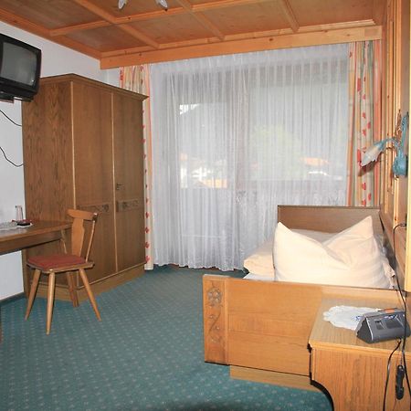 Berghaus Maria Bed & Breakfast Петной ам Арлберг Екстериор снимка